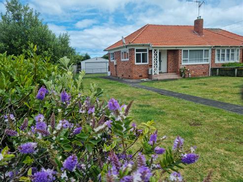 1 Fergusson Street, Springvale
