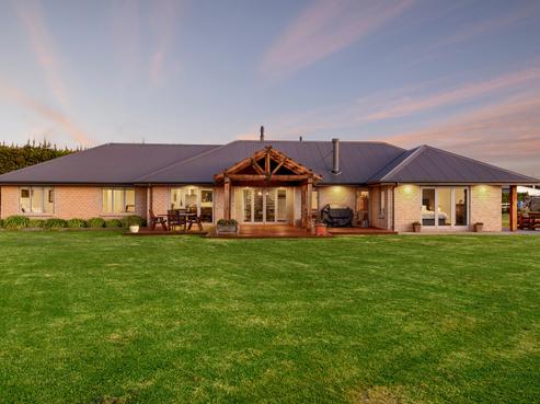 2547 South Eyre Road, West Eyreton