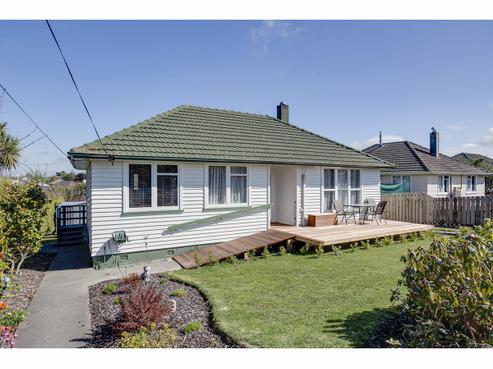 54 Tyne Street, Marchwiel