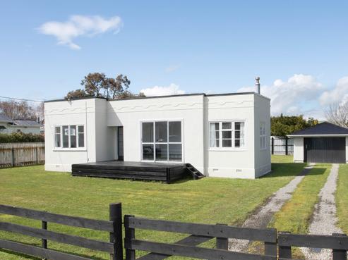 12 Rira Street, Marton