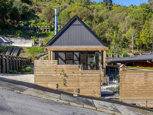 56 Hawkhurst Road, Lyttelton
