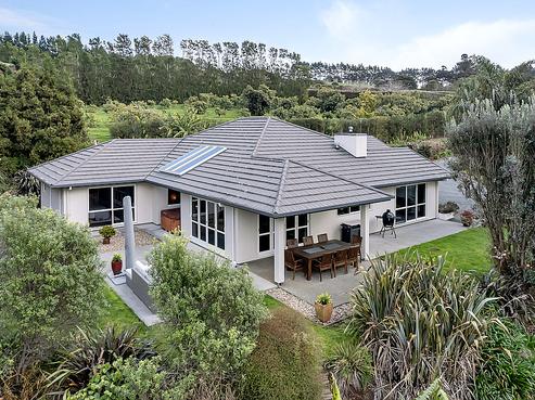 77 Te Kowhai Drive, Maungatapere
