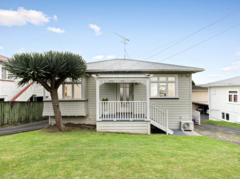 77 Taumata Road, Sandringham