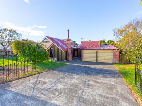 13 Alexa Place, Saint Johns Hill