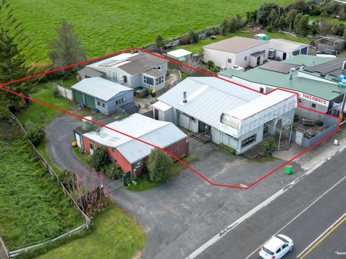 653 State Highway 25, Waitakaruru