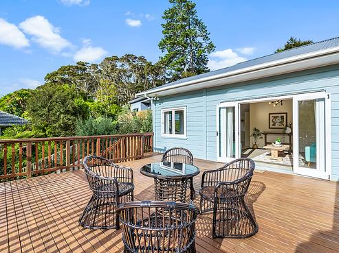 518D West Coast Road, Oratia