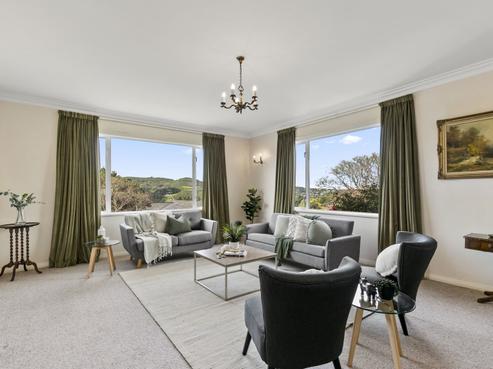 16 Breton Grove, Kingston