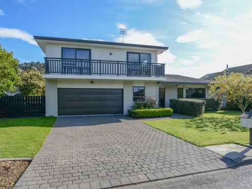 6 Churchill Drive, Taradale