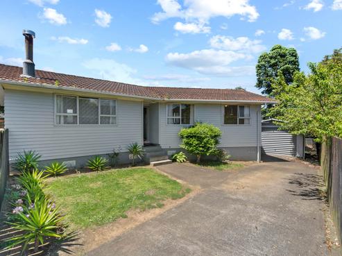 17 Zelda Avenue, Clover Park