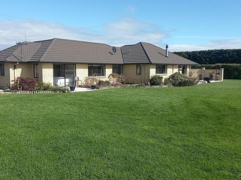 81 White Horse Drive, Westbrook
