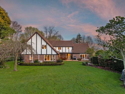 124 East Bank Road, Edgecumbe