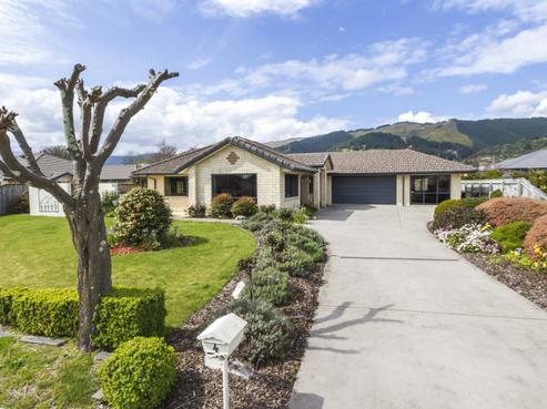4 Ladbrook Lane, Richmond