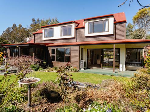 2 Jaffray Drive, East Taieri