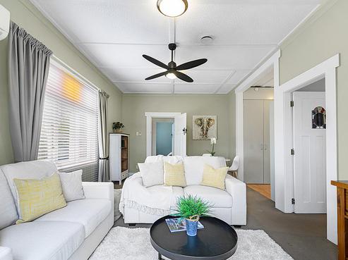 2 Rutland Street, Utuhina