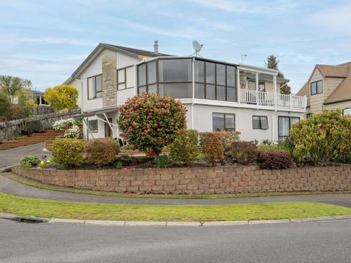 1 Gladstone Grove, Richmond Heights