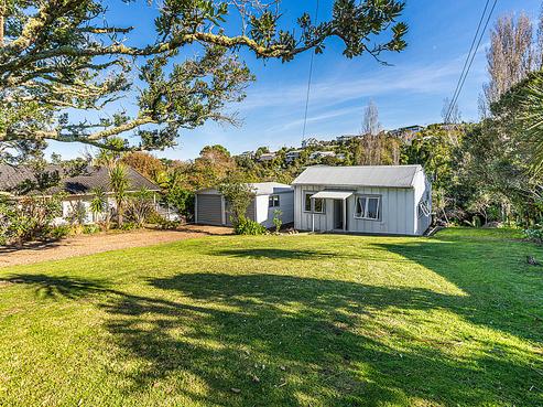 11 Korora Road, Oneroa