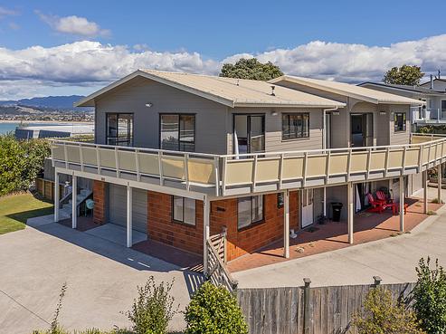 1 Harbour Lights Terrace, Whitianga