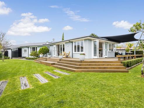 7 Holman Road, Te Atatu Peninsula