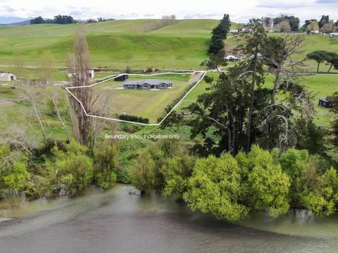 62 River Road, Otane