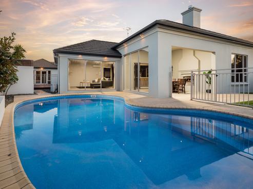 63 Palliser Drive, Huntington