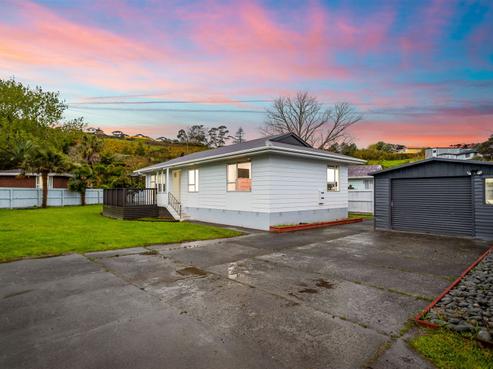9 Camphora Place, Ranui