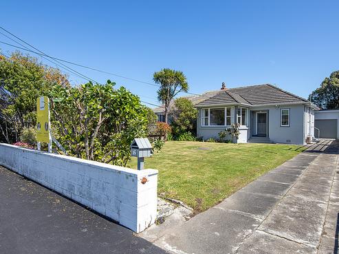 16 Glamis Avenue, Strathmore Park