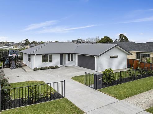 4 Sir Lincoln Drive, Kumeu