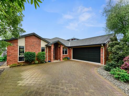 5 Portobello Way, Huntington