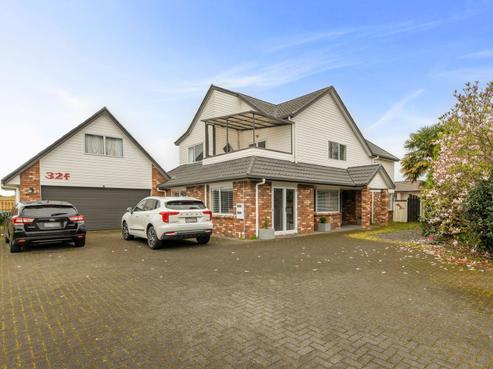 32F Robinson Avenue, Holdens Bay