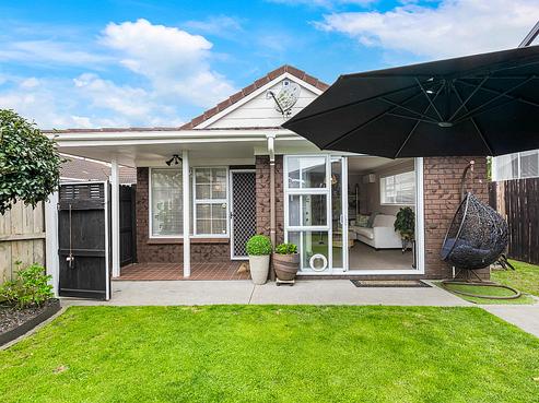 2B Youngs Road, Papakura