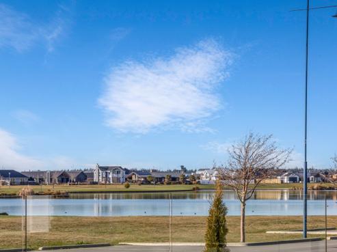 43 Lakeside Drive, Pegasus