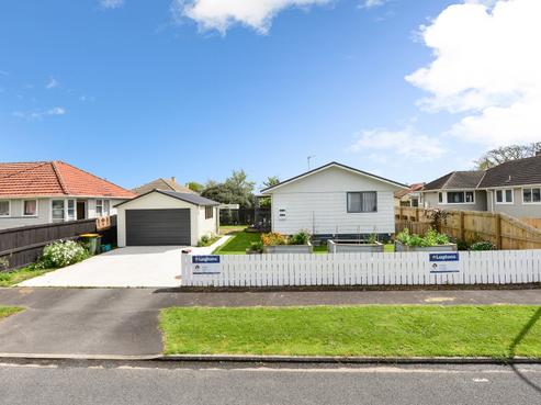 68A Montgomery Crescent, Bader