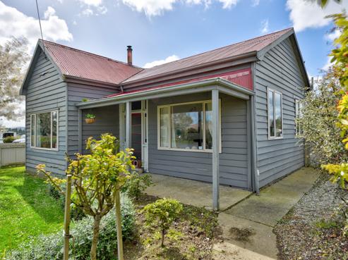 18 Dover Street, Mataura