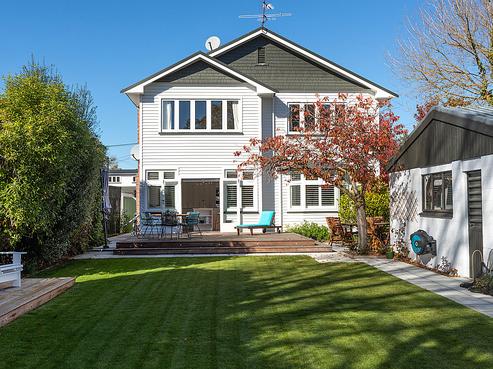 81 Tomes Road, Saint Albans