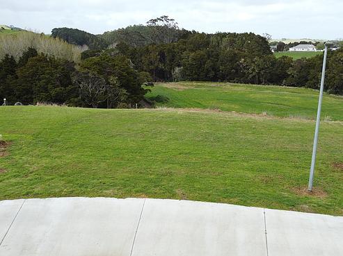19 Manaaki Circle, Paparoa