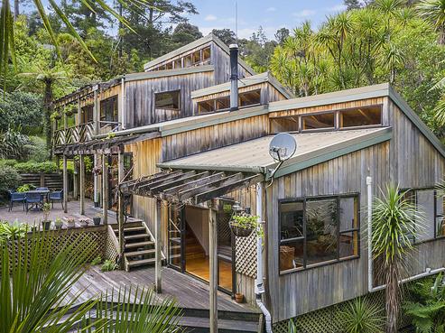 779A West Coast Road, Oratia