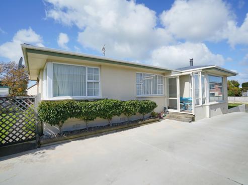 7 Conway Crescent, Glengarry
