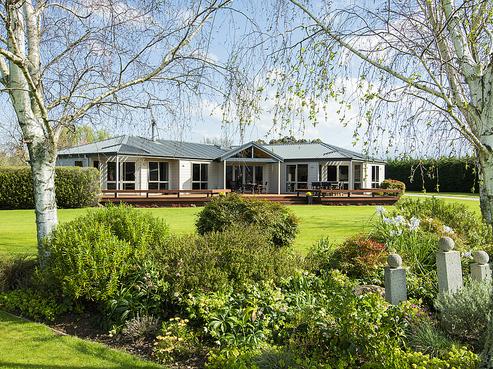 550 Nelson Road, Riverdale