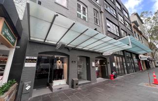 CHARACTER OFFICE / SHOWROOM ON LORNE STREET