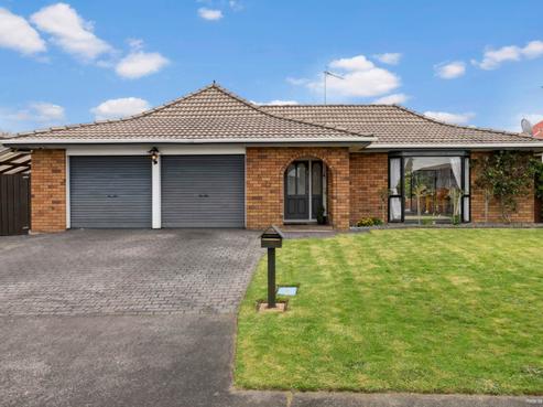 15 Gardone Terrace, Conifer Grove