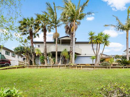 2 Gordon Stanley Drive, Massey