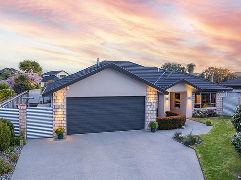 18 Consort Close, Paraparaumu Beach