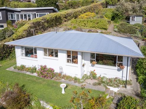 8 Aotea Terrace, Huntsbury
