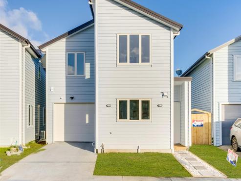 25 Stitchbird Crescent, Papakura