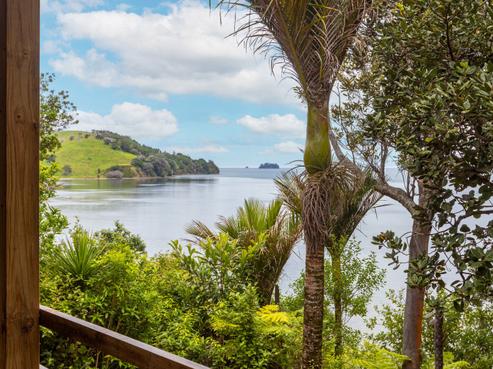 10 Clinton Road, Tawharanui Peninsula