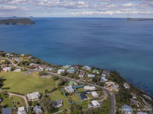 200 Paku Drive, Tairua