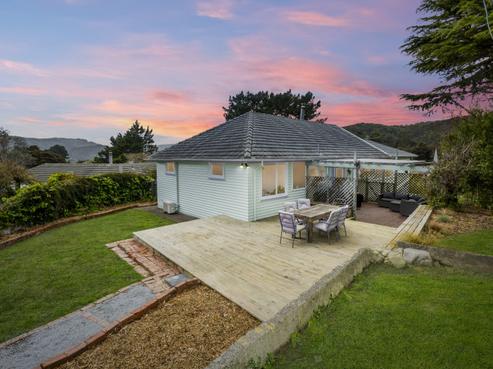 30 Pinehaven Road, Pinehaven