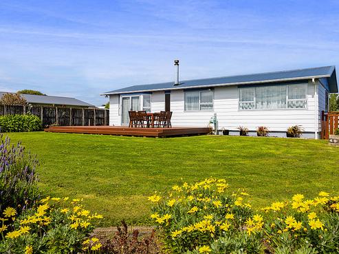 5 Pohutukawa Drive, Opunake