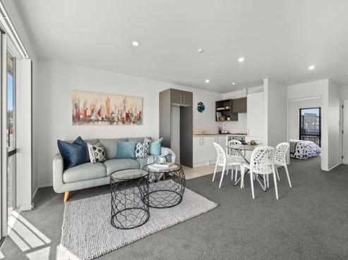 13/15 Bishop Lenihan Place, East Tamaki