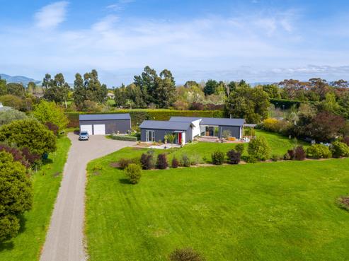 72 Oxford Street, Martinborough